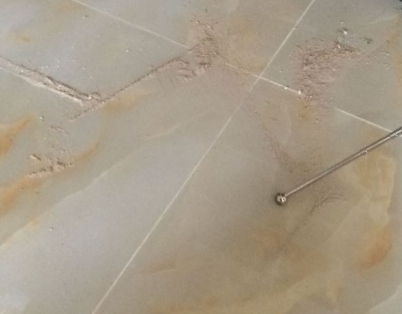 上林瓷砖空鼓维修公司分享粘合剂选择不当在瓷砖铺贴过程中可能导致以下问题