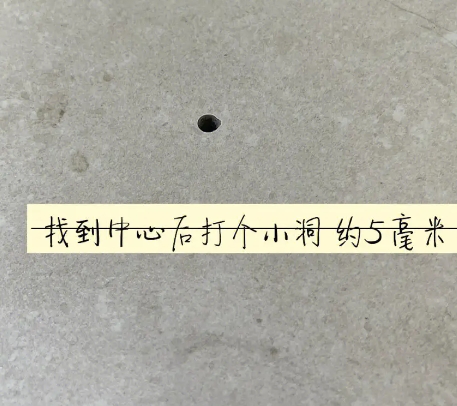 上林瓷砖空鼓维修公司专业解答在瓷砖铺贴过程中，如果砂料搅拌不均匀，将会带来以下问题